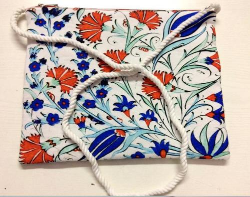 Cosmetic bags with handle Cosmetic bags with handle