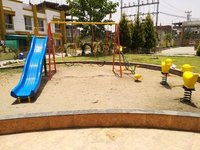 प्लेग्राउंड उपकरण