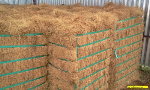 Coconut Fiber - Brown Dried Material | Common Cultivation Type, Eco-Friendly Fiber