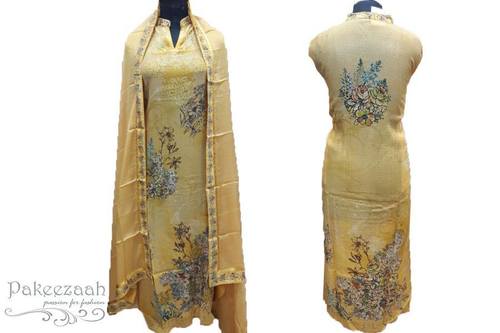 ladies designe suit