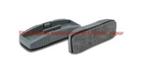 Magnetic duster felt with hole