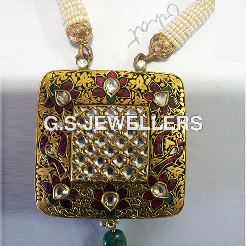 Traditional Gold Necklace Set