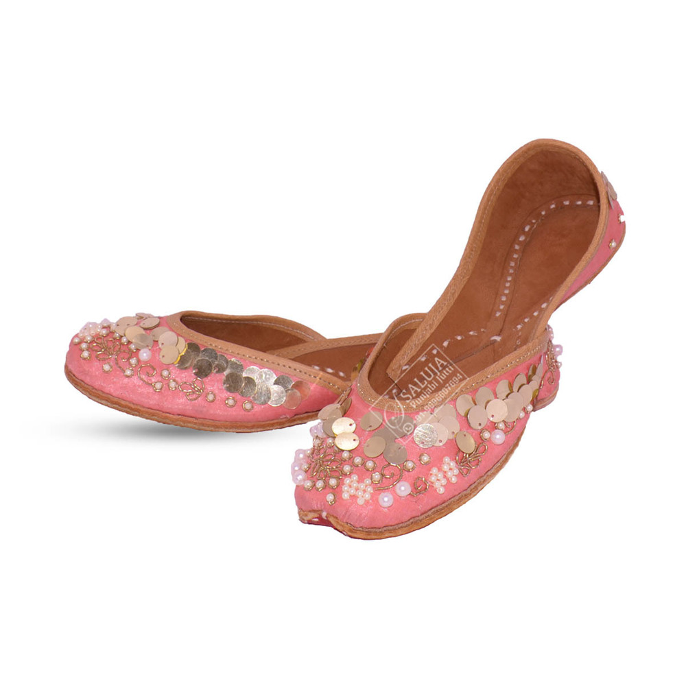 Beautiful Peach Color Punjabi Jutti With Golden Work For Ladies Heel Size: Flat