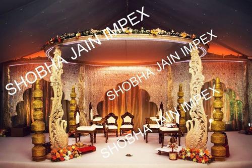 Modern Wood Mandap