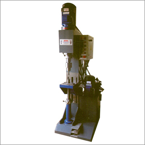 Hydraulic riveting machine