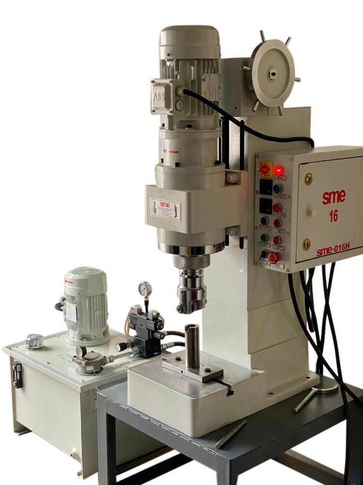 Hydraulic Riveting Machine - Feature: Eco Friendly