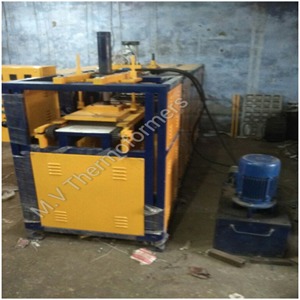 Automatic Vacuum Forming Machine