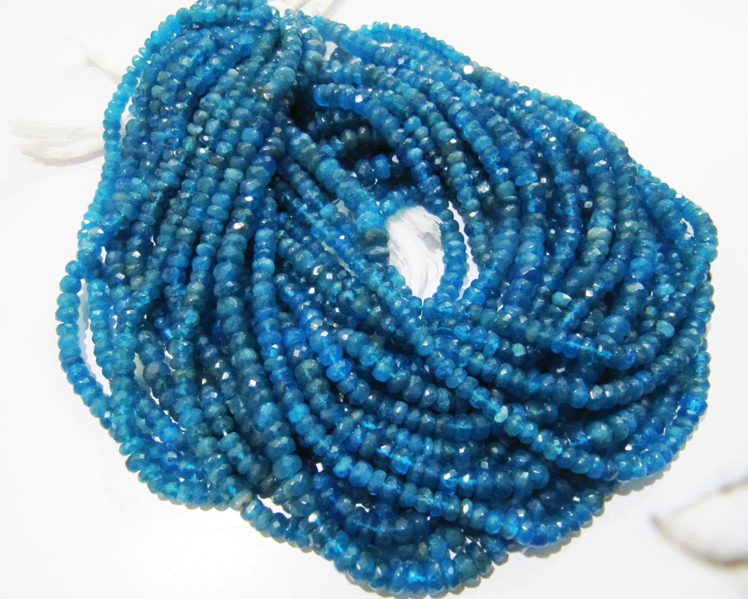 Very Good Quality Natural Neon Apatite Faceted Beads