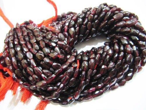 Very Good Quality natural garnet Oval Shape beads