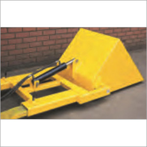 Scoop Attachment - Hydraulic