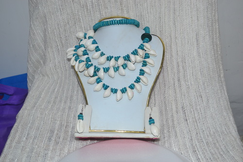 Junk Jewellery Age Group: 18 To 80 Years