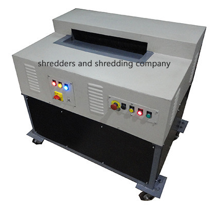 Strip Cut Paper Shredder Bin Capacity: 160 Liter (L)