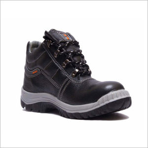 indus safety shoes