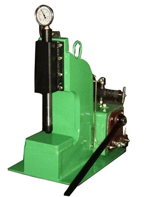 Hand Pump Operated Hydraulic Press