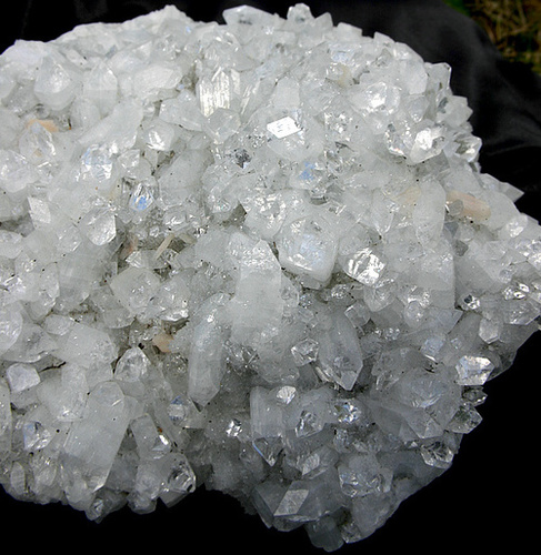 Crystal Pointer Apophyllite Cluster - 18 Inch Size, Good Quality Mineral Gemstone | Weighs 1kg to 100kg