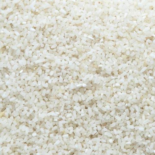 Raw Broken Rice - Off-White, 80% Broken, 14% Moisture | High Yield, Cost Effective, Versatile, Easy to Cook, Food Grade