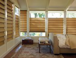 Vignette Modern Roman Shade