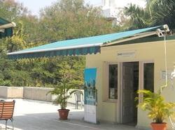 Retractable Folding Awning