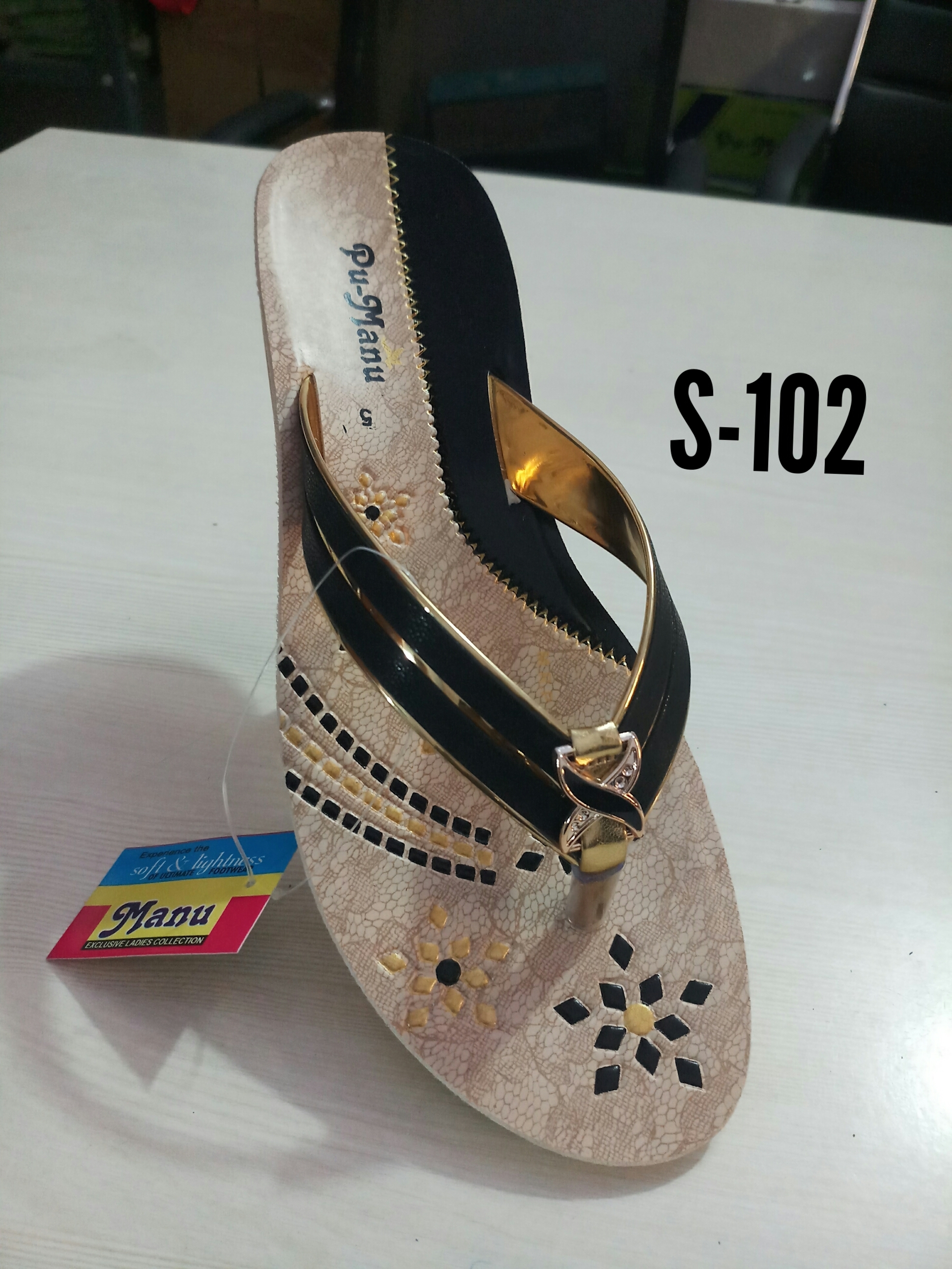 Women Synthetic Leather Slipper