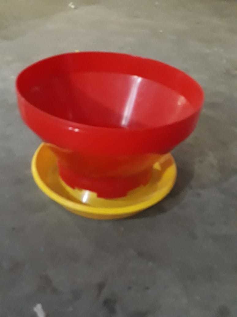 Turbo Chick Feeder With Stand