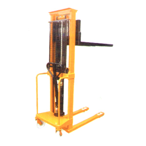 Manual Hydraulic Stacker