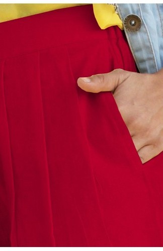 Red Capri Pant