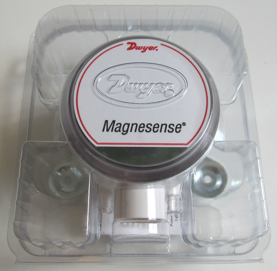 Dwyer MS 131 Magnesense Differential Pressure Transmitter