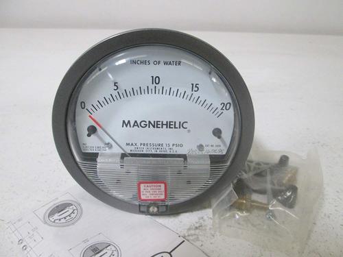 Dwyer USA Model 2020 Magnehelic Gage Range 0-20 Inch WC