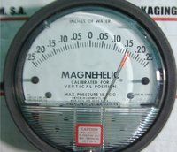 Dwyer USA Model 2300-0 Magnehelic Gage Range 0.25-0-0.25 Inch WC