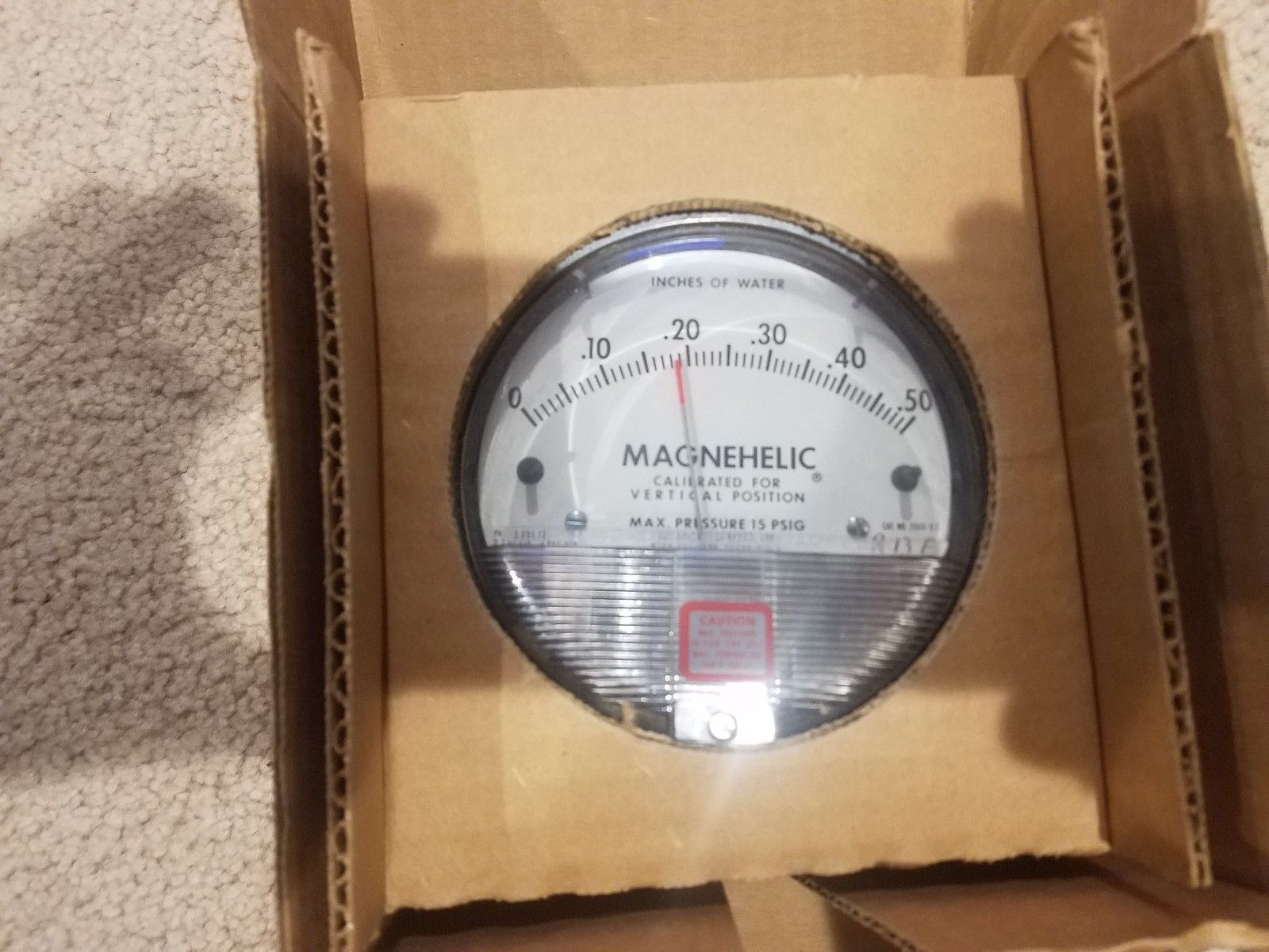 Dwyer 2204 Magnehelic Differential Pressure Gauge 0-4 PSI
