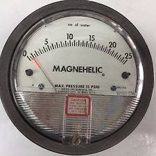 Dwyer 2000-25CM Magnehelic Differential Pressure Gauge