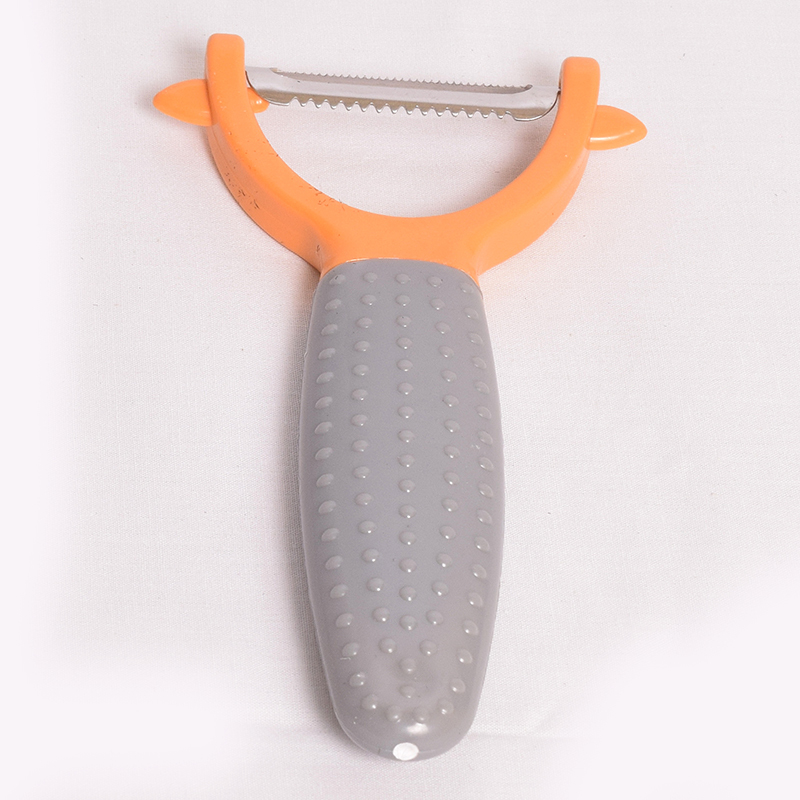 Plastic Vegetable Peeler