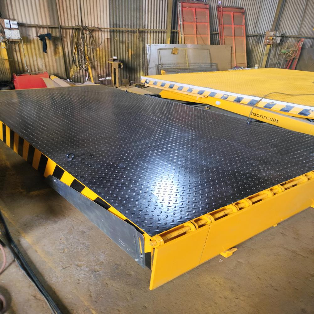 Dock Leveler By Ctr Manufacturing Industries Private Limited