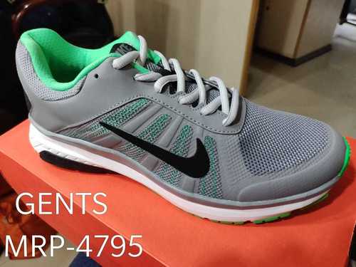 NIKE sports shoes