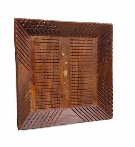 Wooden Handcrafted Serving Tray In Square Shape Made From Mango Wood Wooden Handcrafted Serving Tray In Square Shape Made From Mango Wood