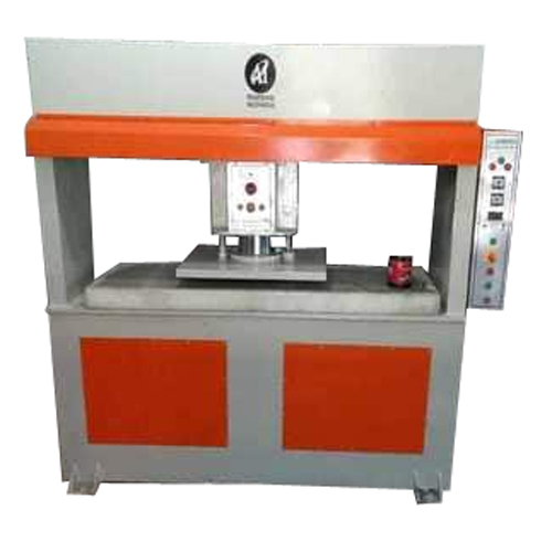 Traveling Head Clicker Machine