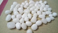 High Polished Small Round Snow White Quartz Pebbles For Home Decor