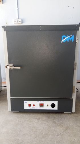 Hot Air Circulating Oven By DM INSTRUMENTS