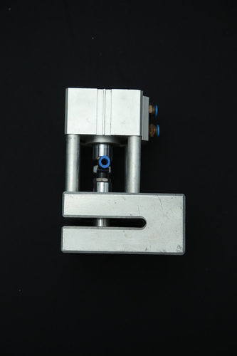 Pneumatic D-cut punch