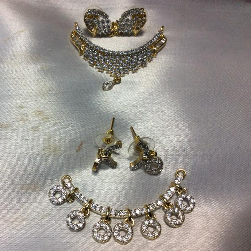Ladies Designer Necklace Set