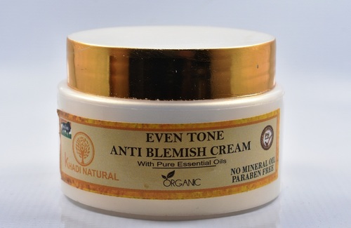 Anti Blemish Cream Ingredients: Herbal Extracts