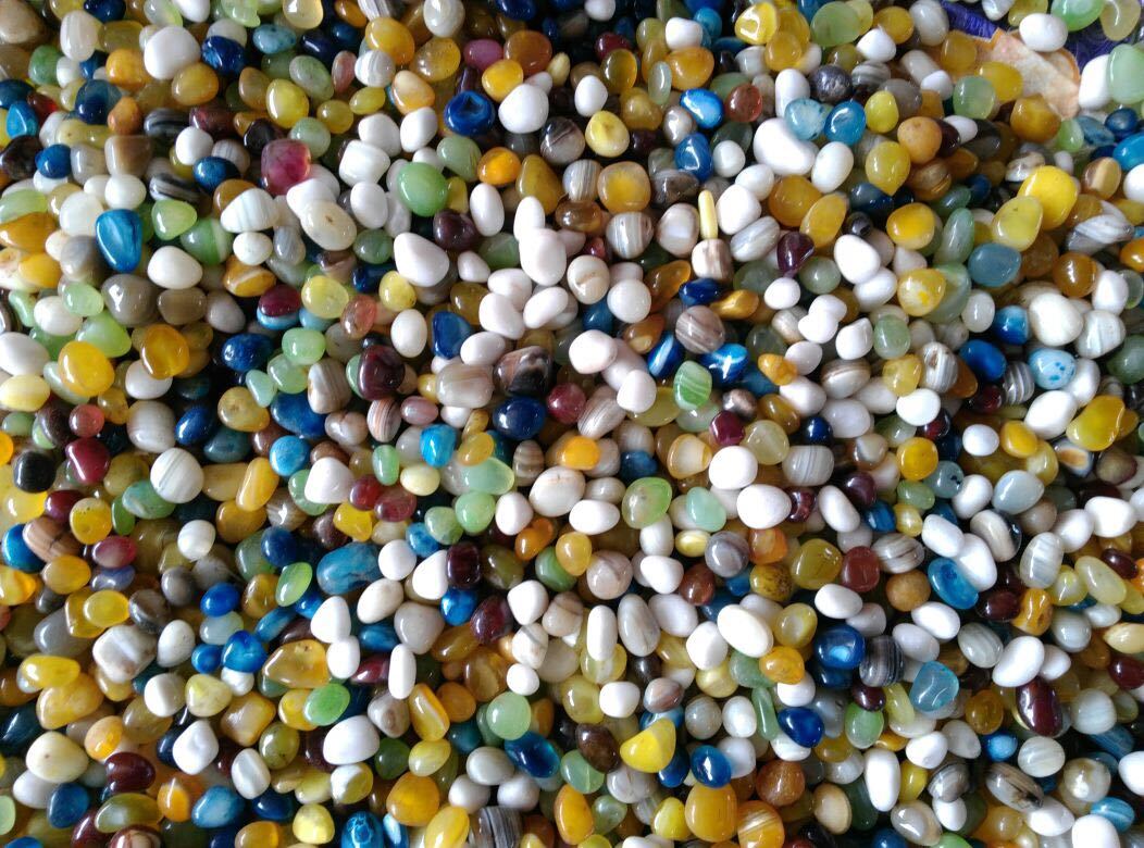 Super Glossy Mix Colored Onyx Pebbles Stones for interiur Decoration