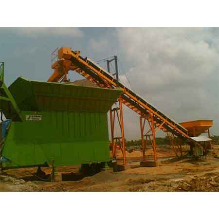 Swivel Chute & Belt Conveyor - Steel Material 220-440 Volt Power | Green and Yellow Finish 1-Year Warranty