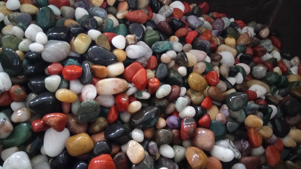 Tumbled High quality Mix Color Polished Agate pebbles