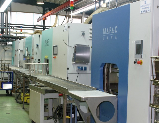 METAL DE-GREASING & PRECISION CLEANING MACHINE