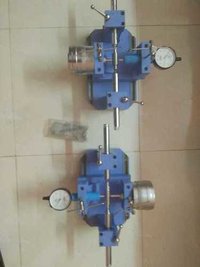 Floating Carriage Micrometer - 0.005 Mm Lc, Measures Major & Minor Effective Diameters Of Screw Threads And Odd Flutes Taps