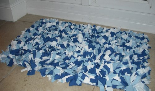 White & Blue Clipped Rags