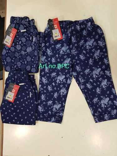 Girls Denim Capri Jeans - Modern Style, Versatile Fit, Comfortable Fabric