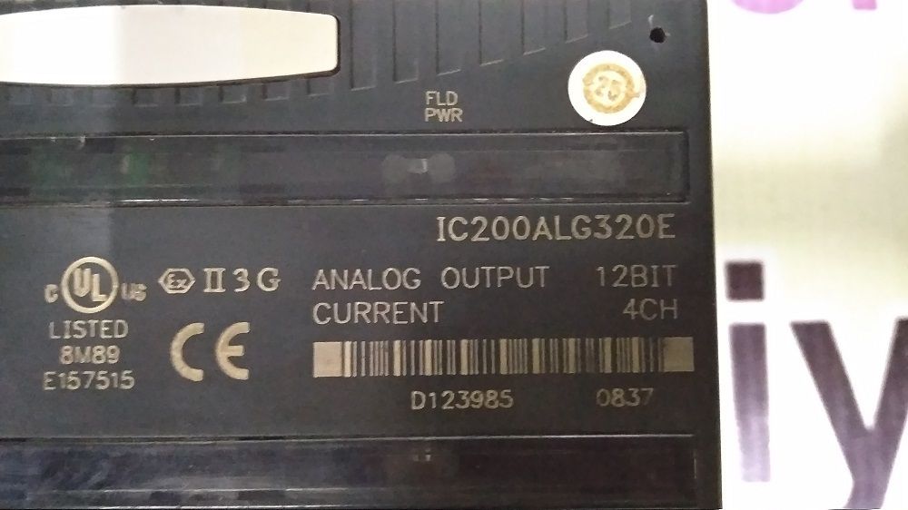 GE FANUC VERSAMAX ANALOG OUTPUT MODULE