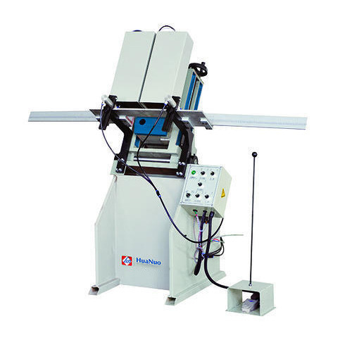 Slot drilling machine